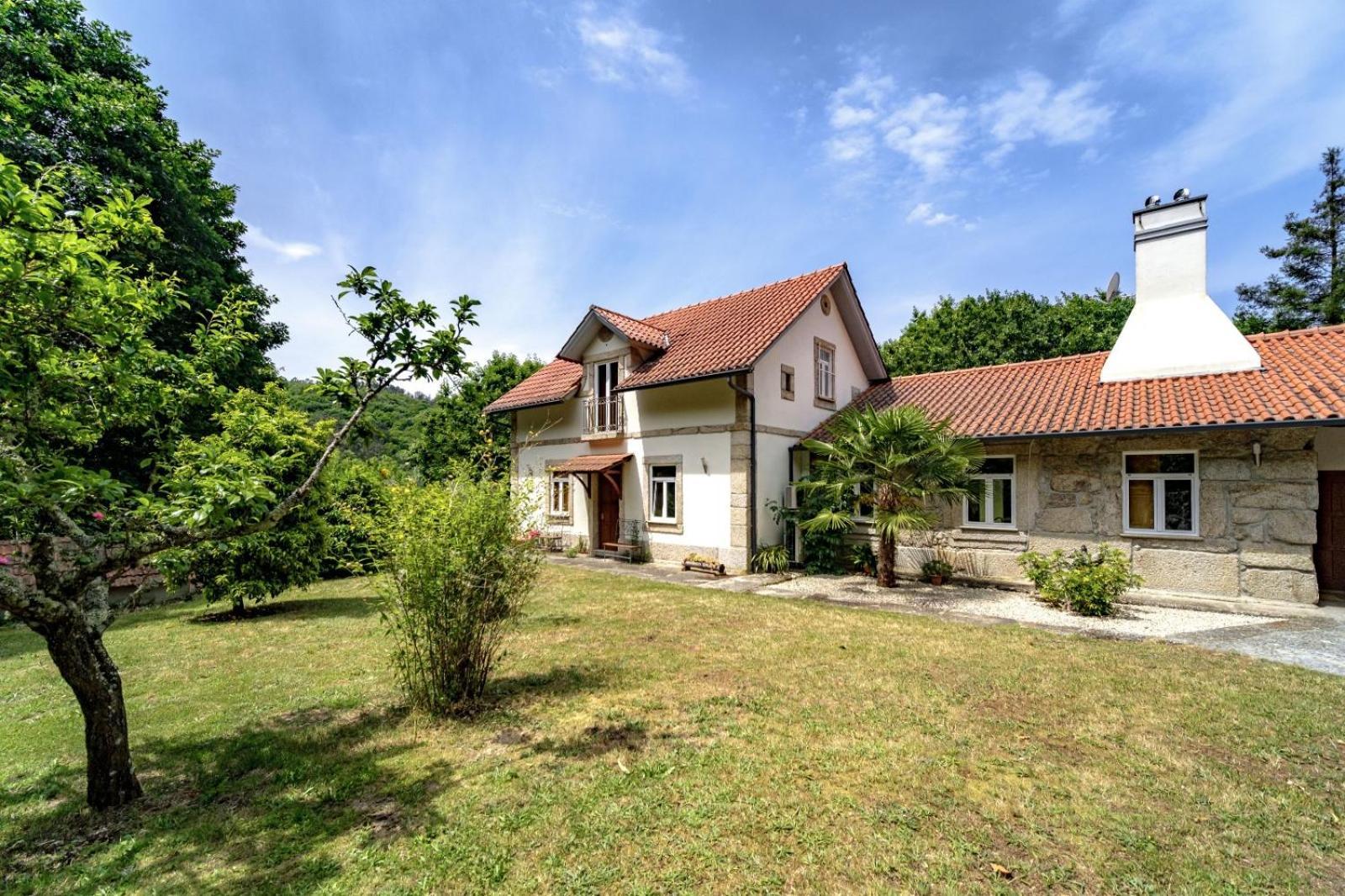 Quinta Das Fontes - Alojamento Rustico Local E Turismo Rural 圣佩罗多索 外观 照片